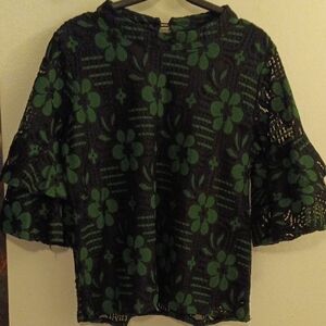 Chic Floral Lace Blouse - Black and Green